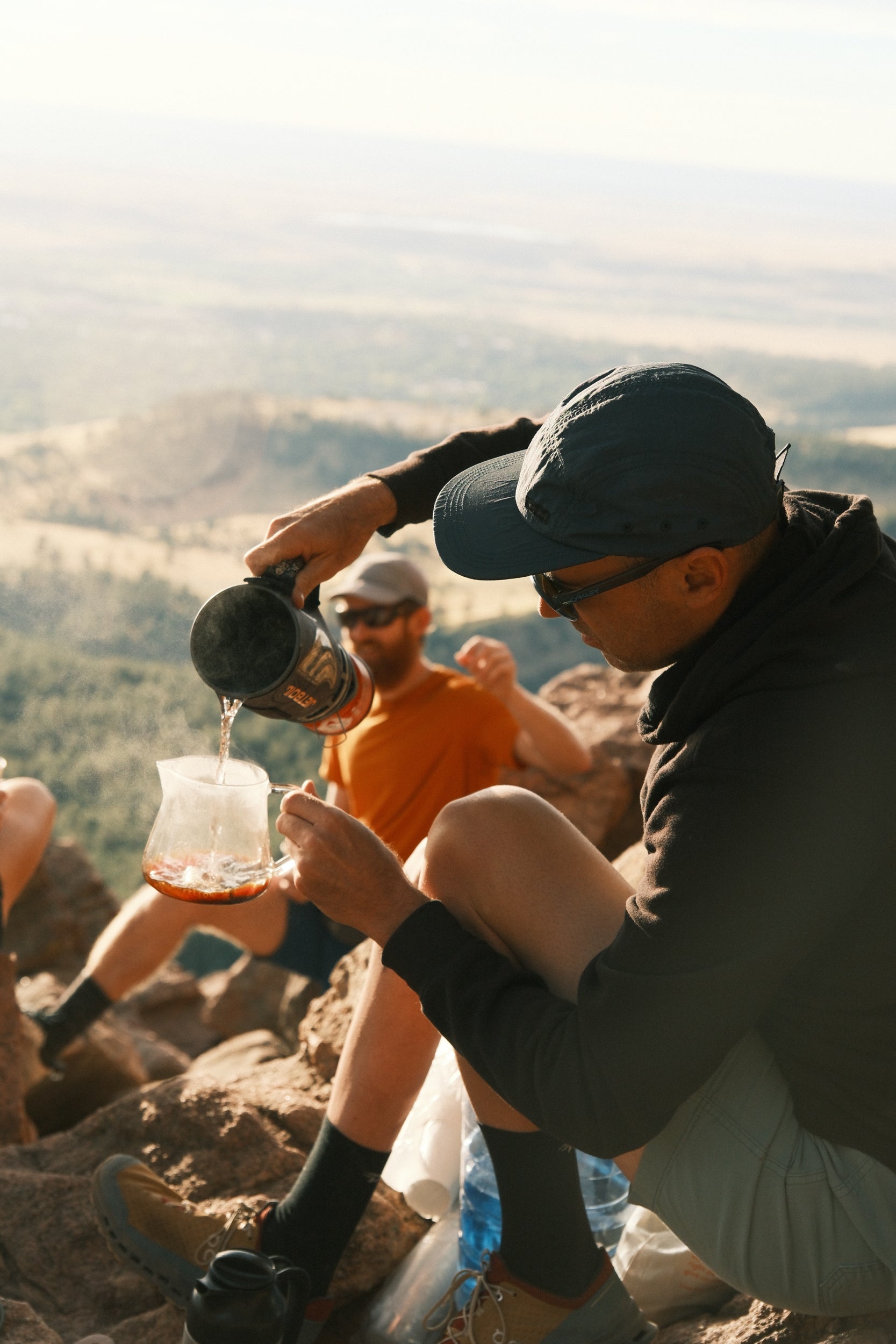 INSTANT COFFEE RIDE - THE DAILY GRIND